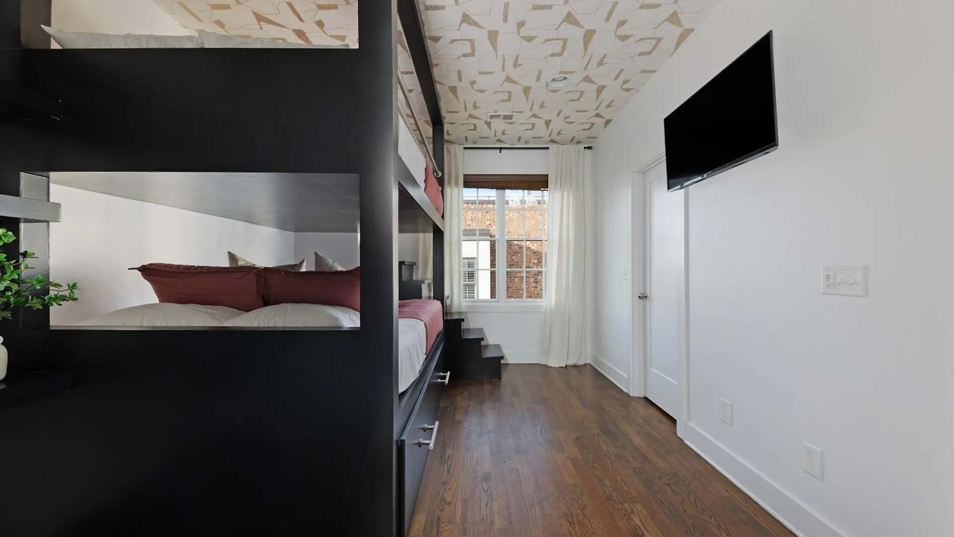 Holiday home The High Note - Spectacular Rooftop Walk To Gulch Nashville United States
