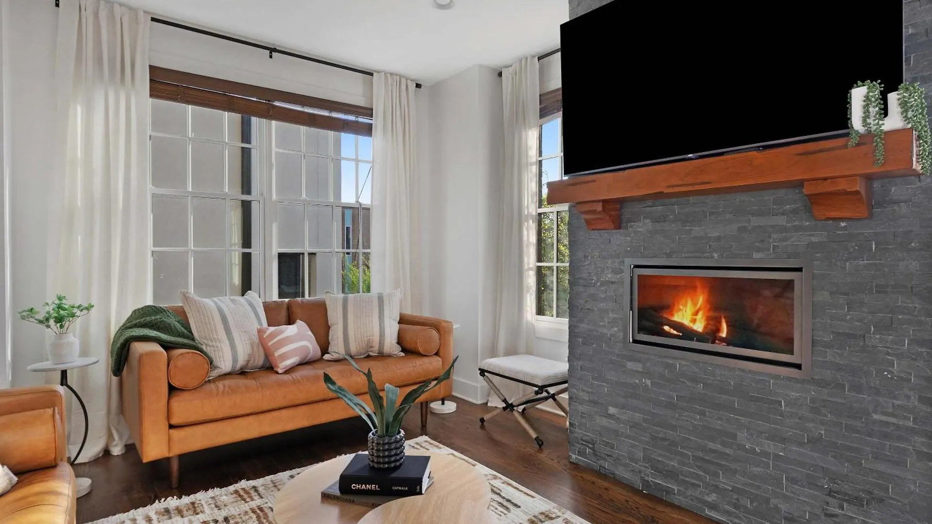 Holiday home The High Note - Spectacular Rooftop Walk To Gulch Nashville United States